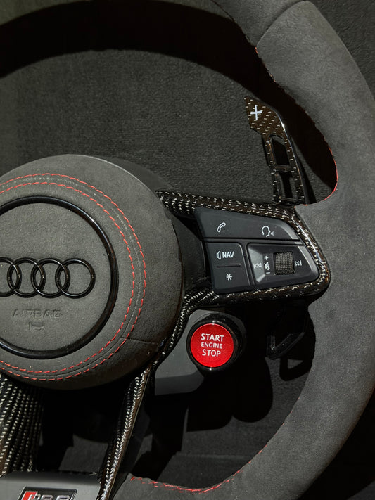 Audi RS B9 Alcantara & Carbon Ratt (Røde detaljer)